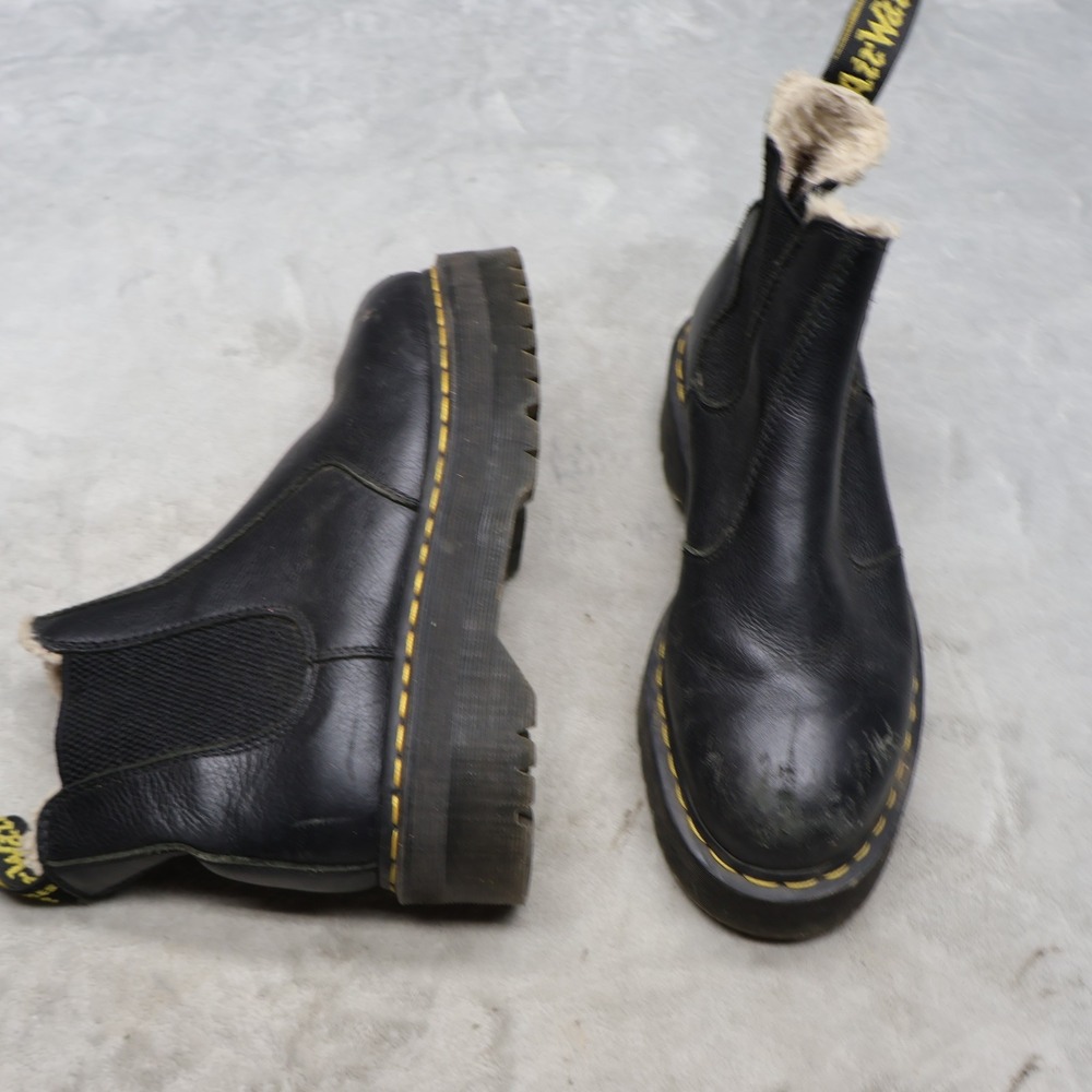 Dr. Martens Unisex M8 W9 Boots BLK Quad Chelsea‎ Leather Faux Fur Lined Platform